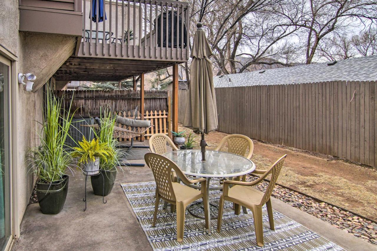 شقة Manitou Springs Escape With Aandc And Private Deck! المظهر الخارجي الصورة